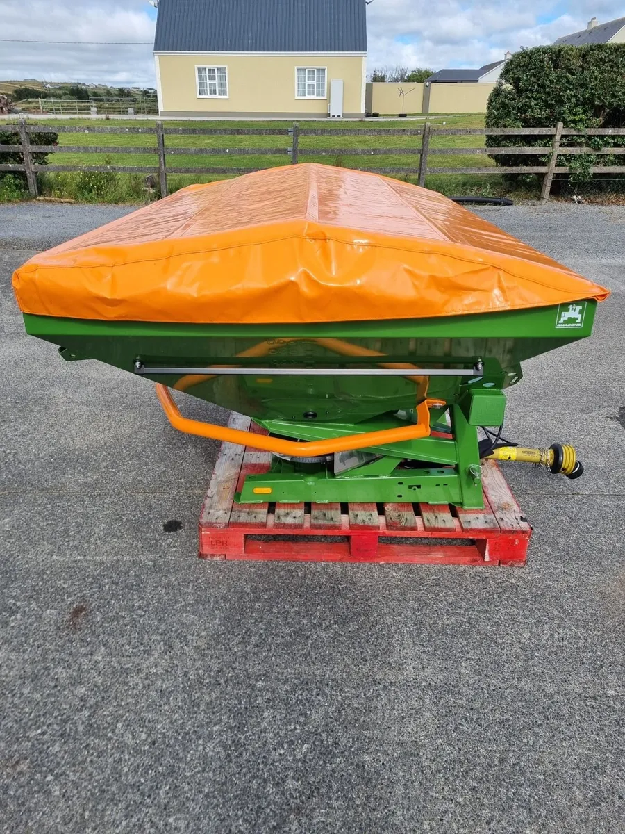 New Amazone 903 Fertiliser Spreader - Image 2