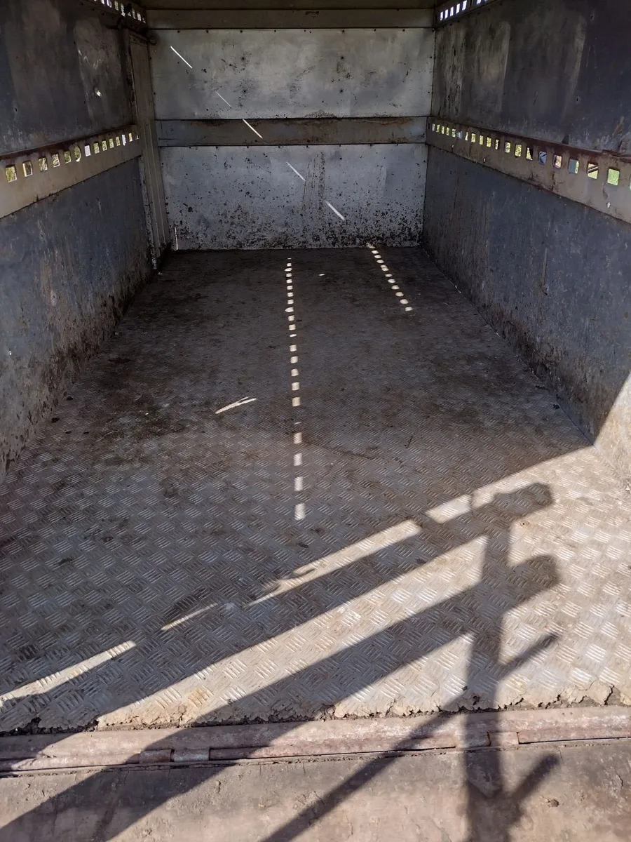 Cattle Trailer - Image 2