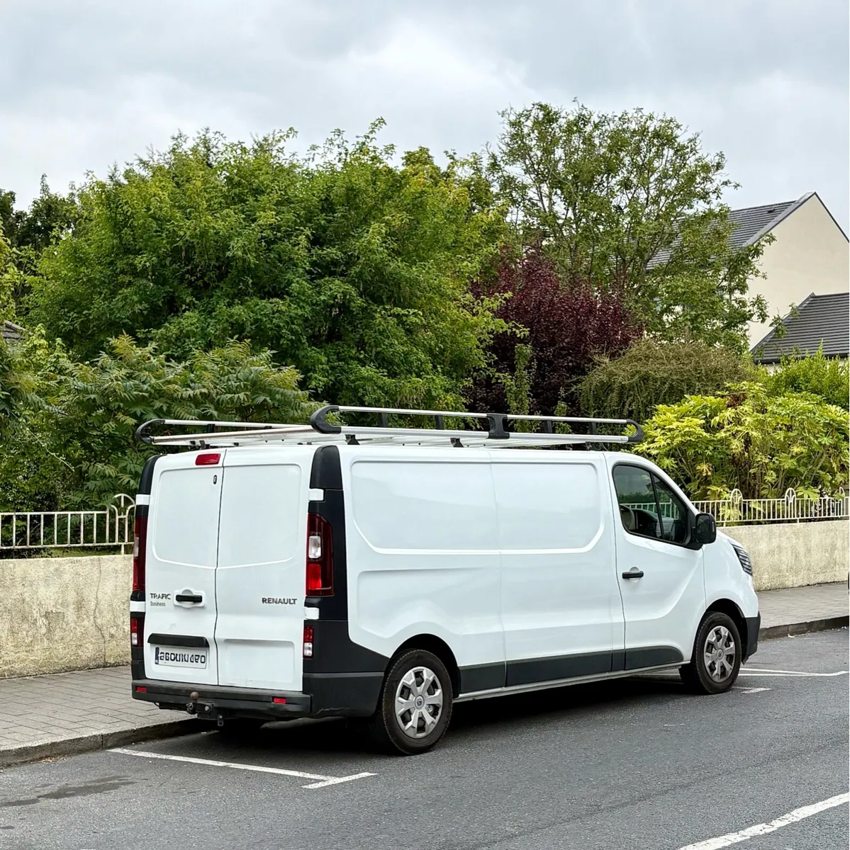 Renault Trafic LL30 Business Blue DCI - Image 2