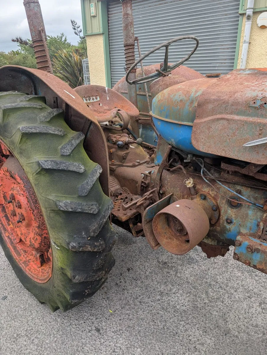 Tractor - Image 4
