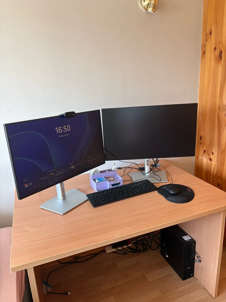 Office Desk - Free to take - Image 1