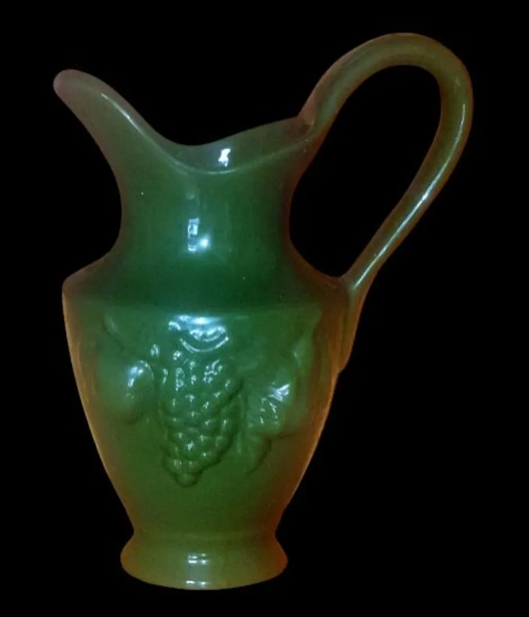 Pristine 12"Vintage Harrods 'Tuscany' Ceramic Vase - Image 1