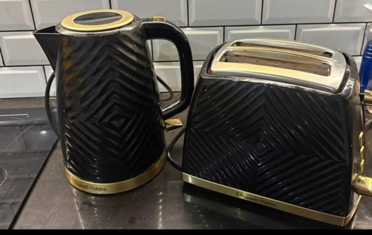 Russell Hobbs kettle and toaster - Image 1