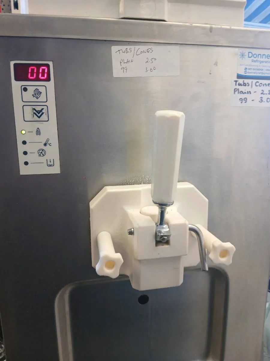 Ice Cream Machine - Image 3