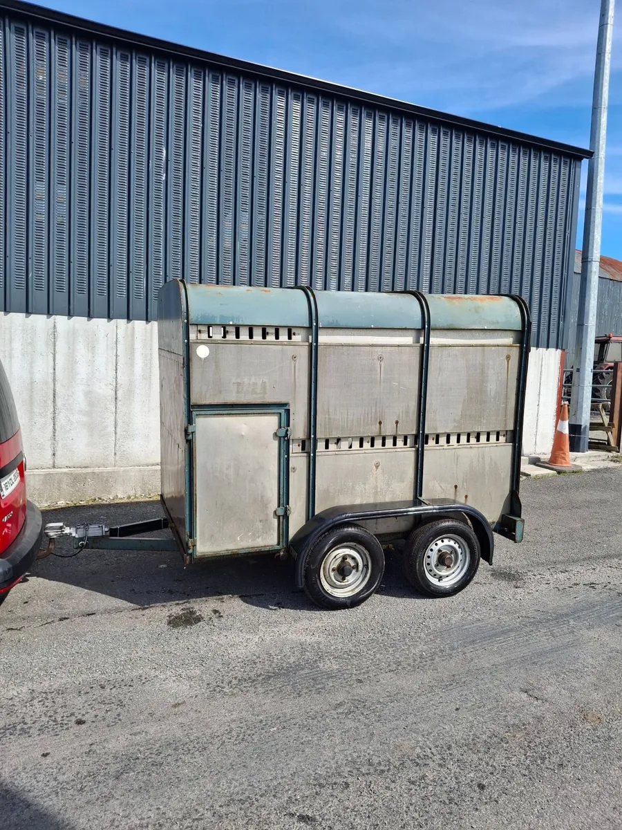 Livestock trailer - Image 1