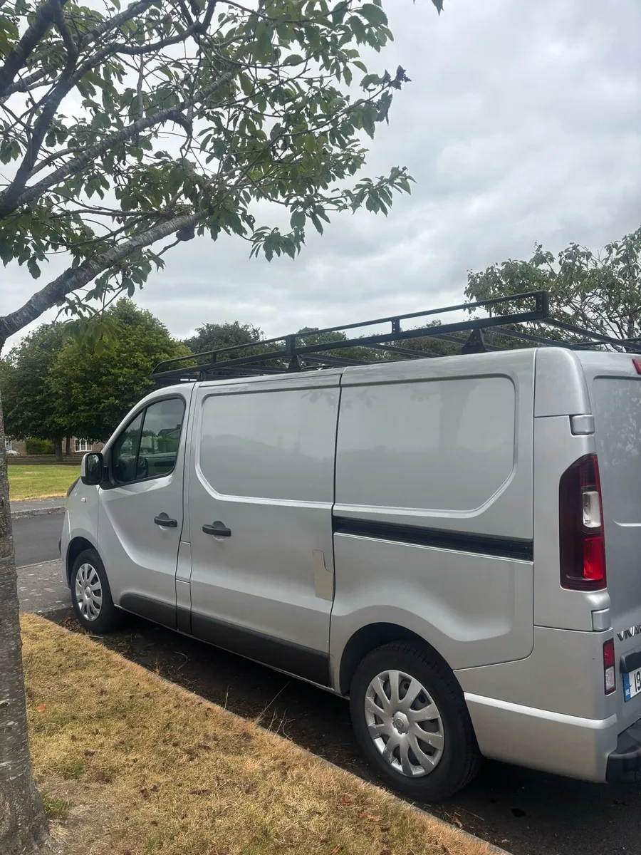191 Vauxhall Vivaro SPORT 50,000miles - Image 4