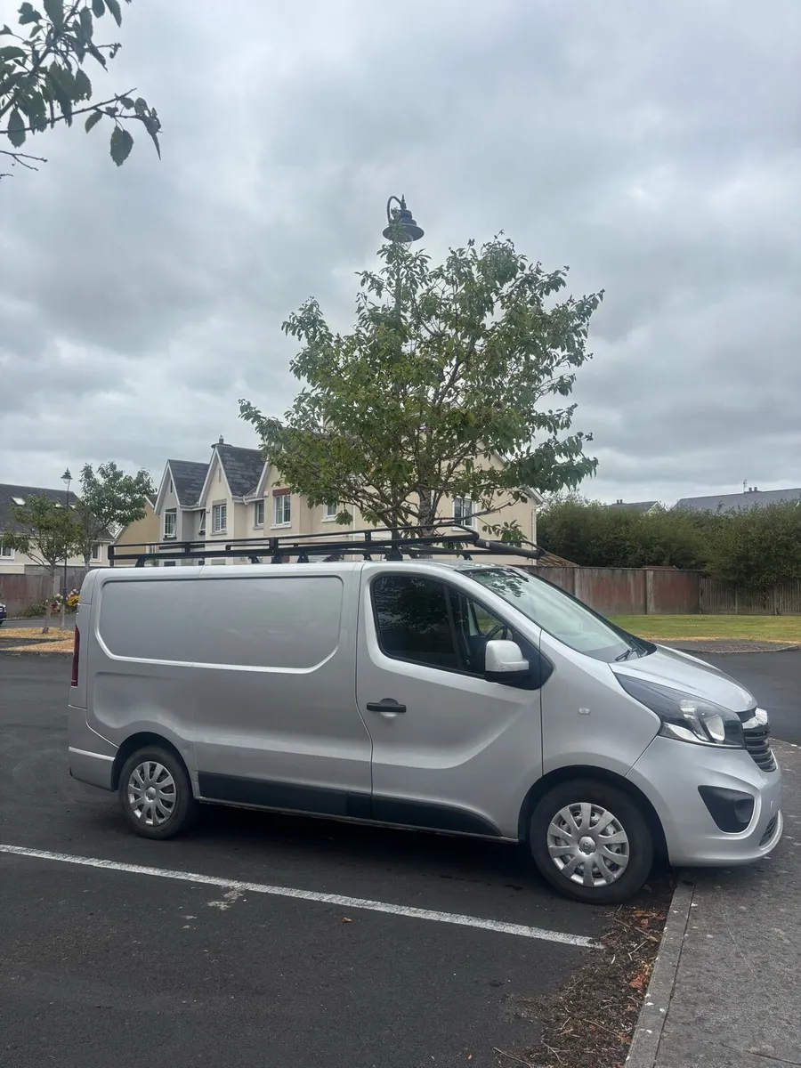 191 Vauxhall Vivaro SPORT 50,000miles - Image 1