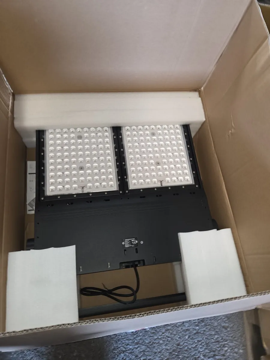 4 x LED Sports Pitch Lighting - Image 2
