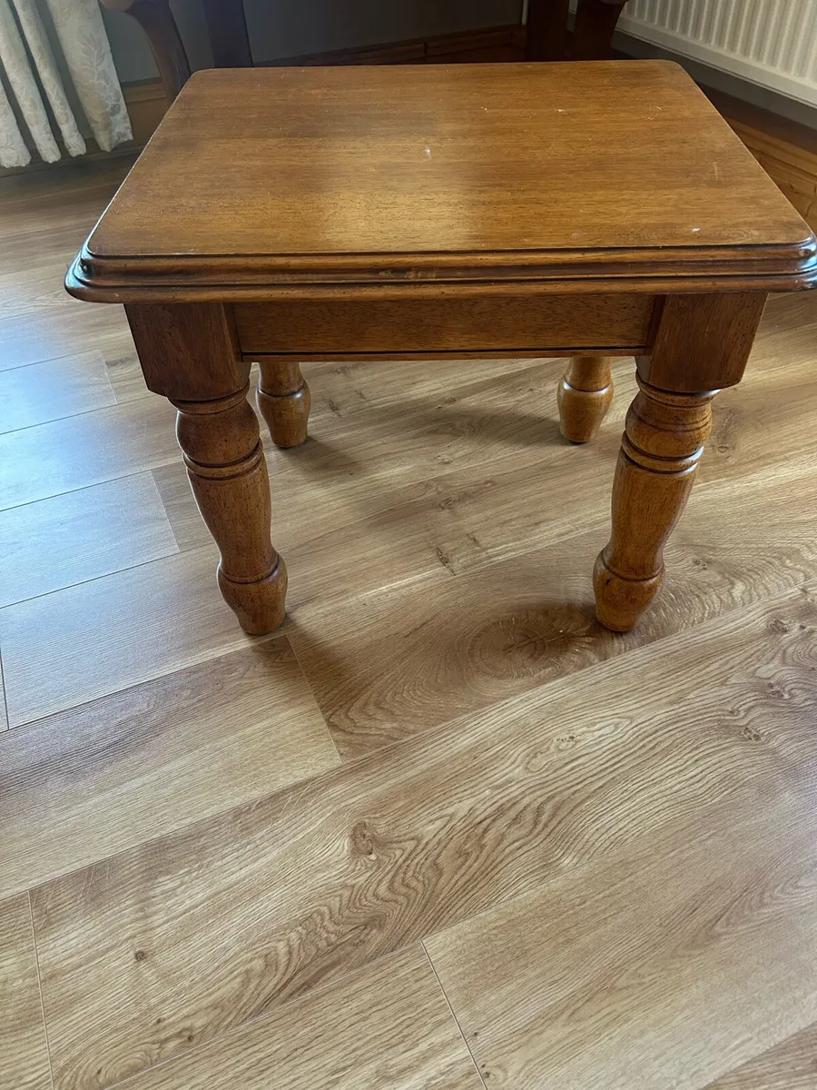 Lamp Table - Image 1