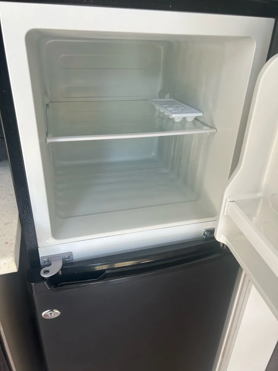 Fridge - Image 3