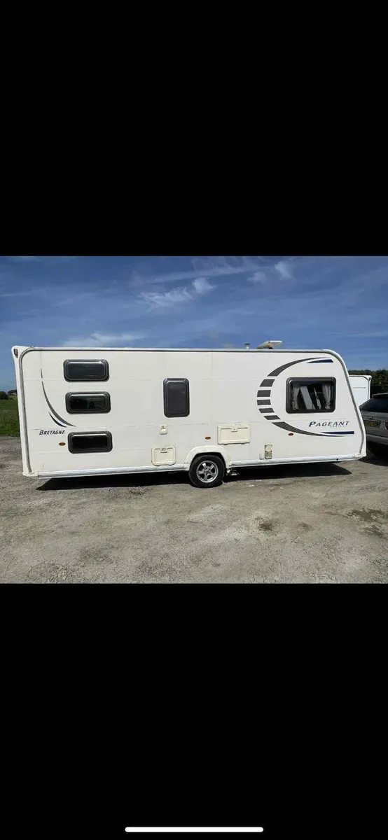 Bailey pageant triple bunkbeds caravan - Image 2
