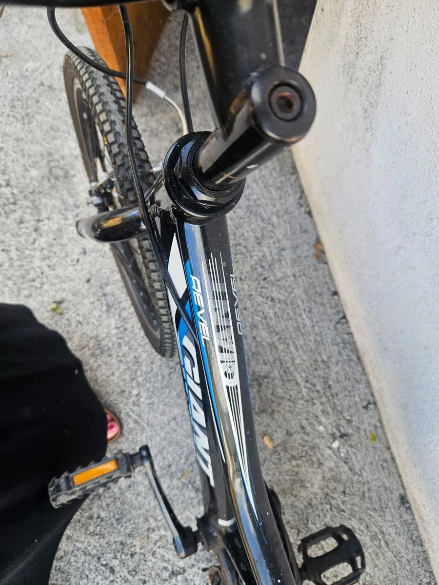 20 inch boys bicycle Giant - Image 3