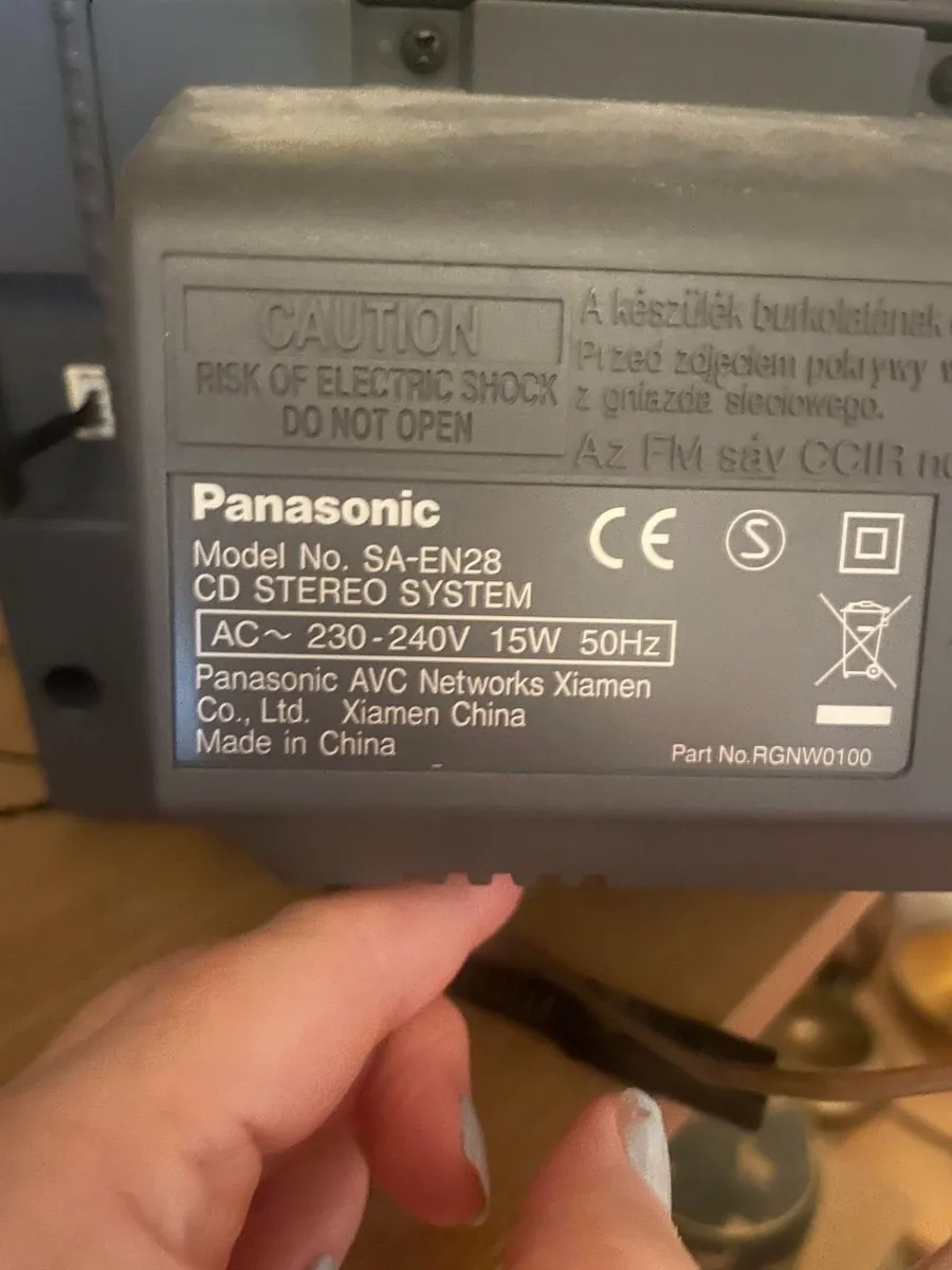 Radio CD Player with Music Port - Image 4