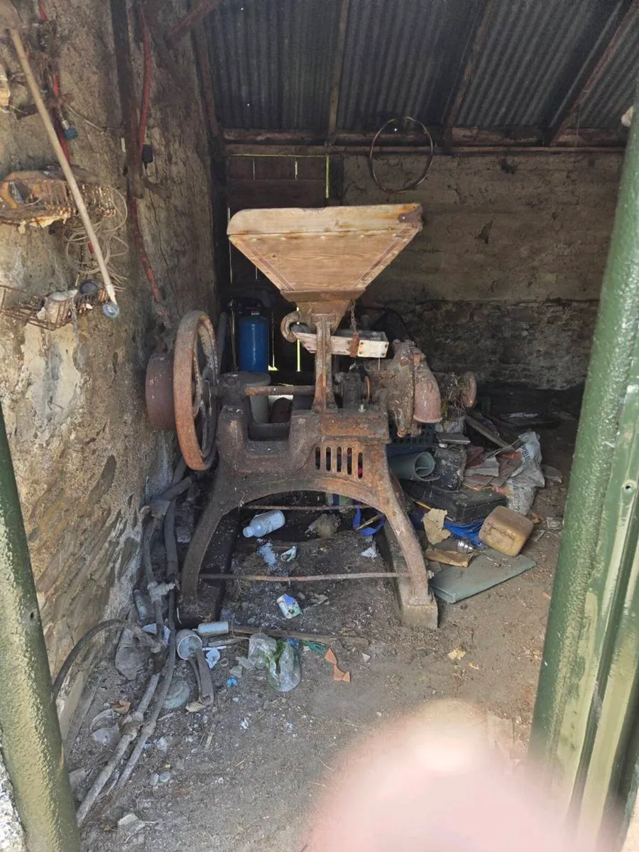 Bamford belt drive grain mill - Image 1