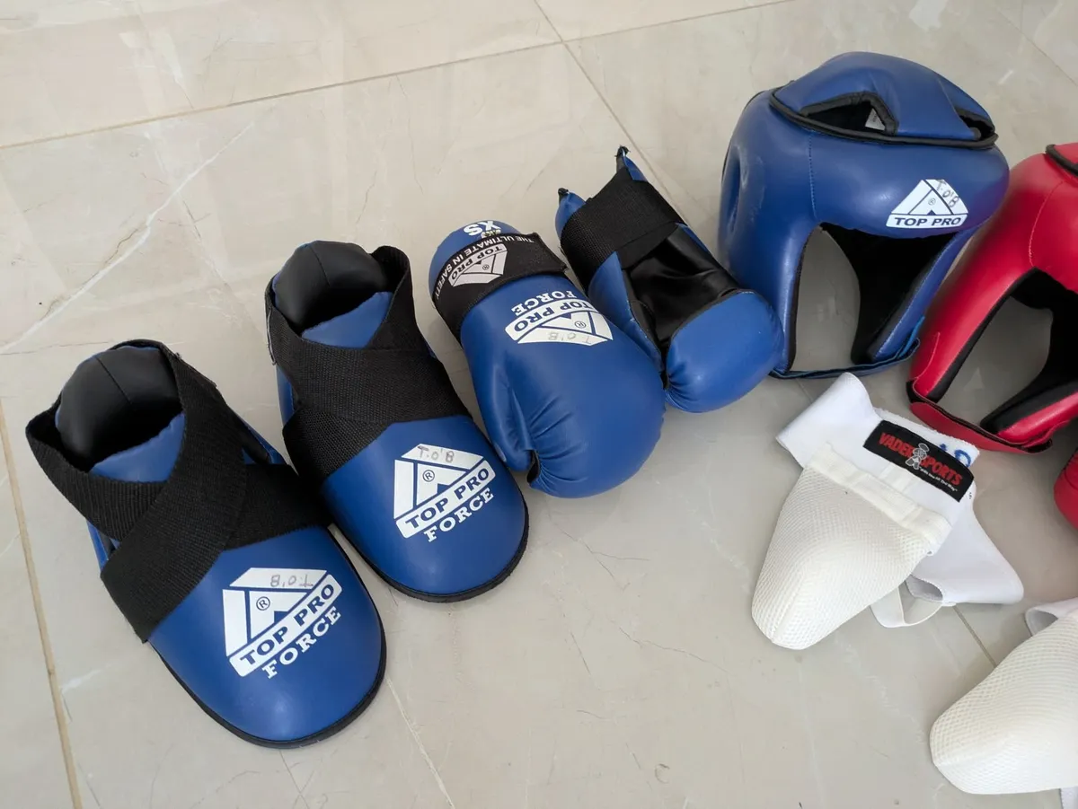 Taekwondo gear - size small - Image 2