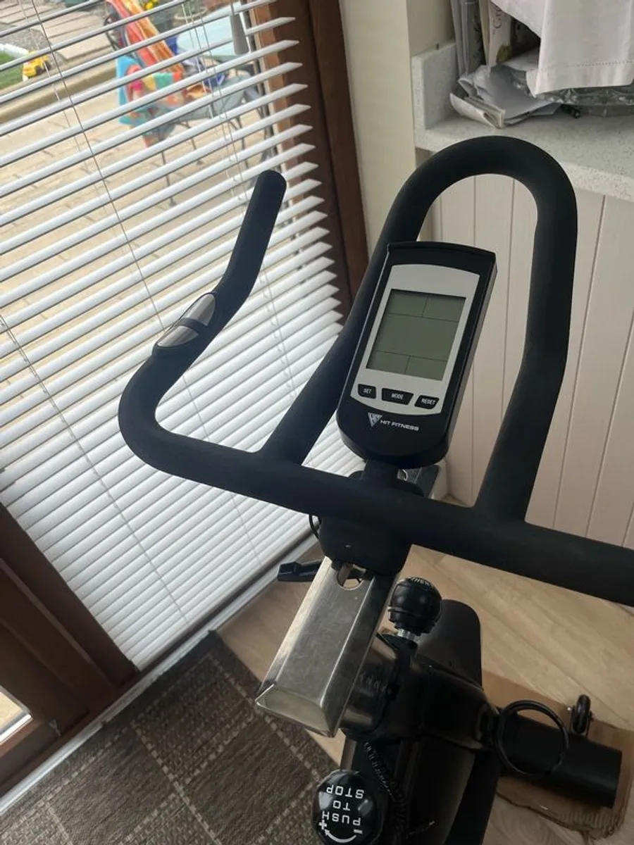 Hit Fitness G7 Bike - Image 4