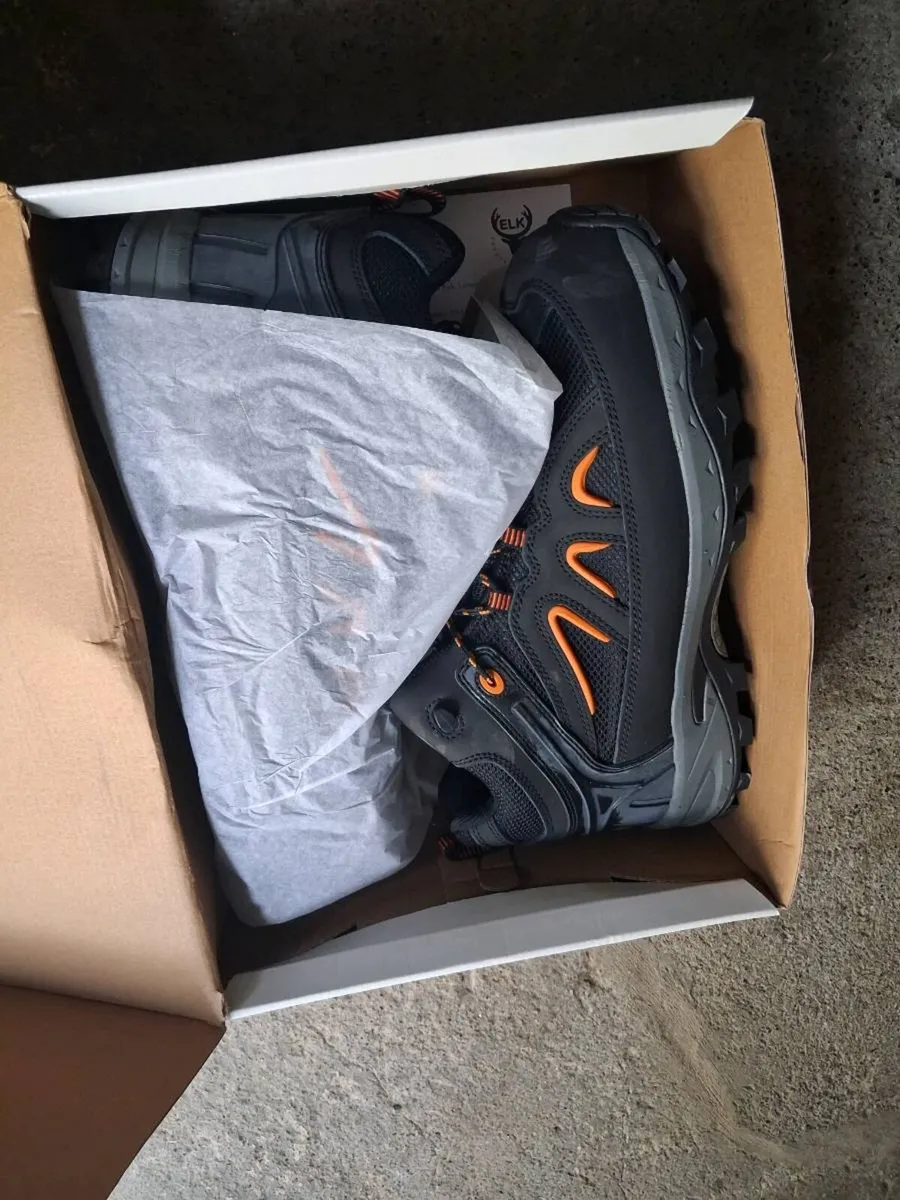 New ELK work boots - Image 2