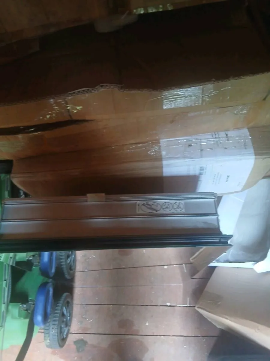Recessed Mirror Cabinet - Image 1