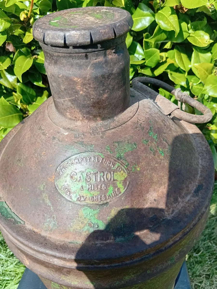 Vintage Castrol Oil Cans - Image 3