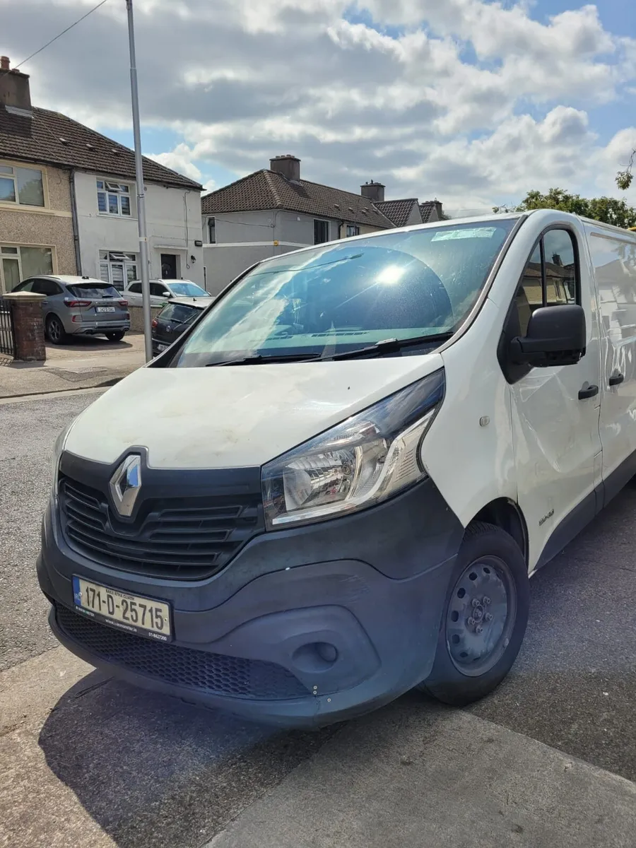 Renault traffic lwb 2017 1.6 - Image 1