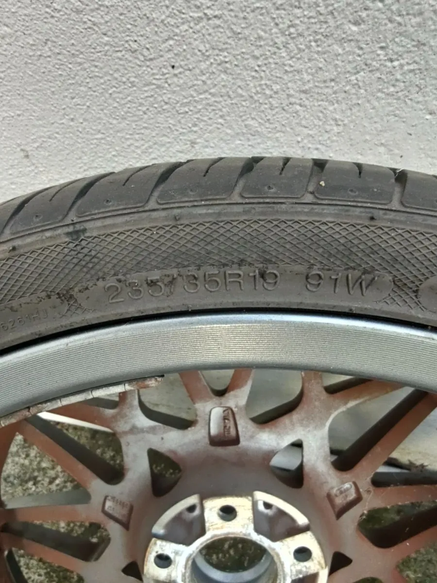Rims 19" x 2 with Tyres - Image 2