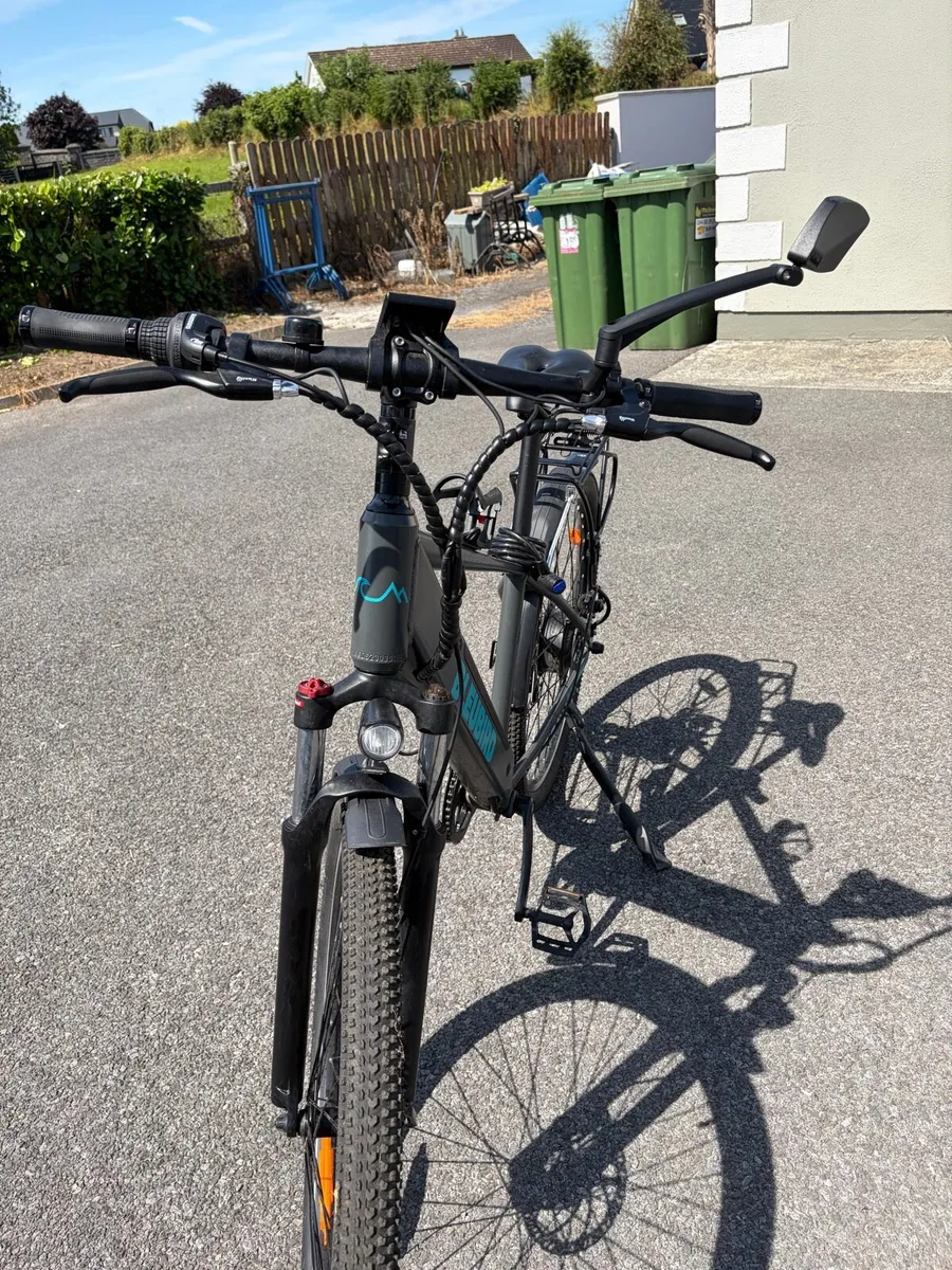 Bluebird electric bike as new - Image 2