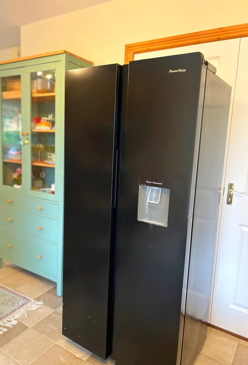 PowerPoint American Style Fridge Freezer Black - Image 1