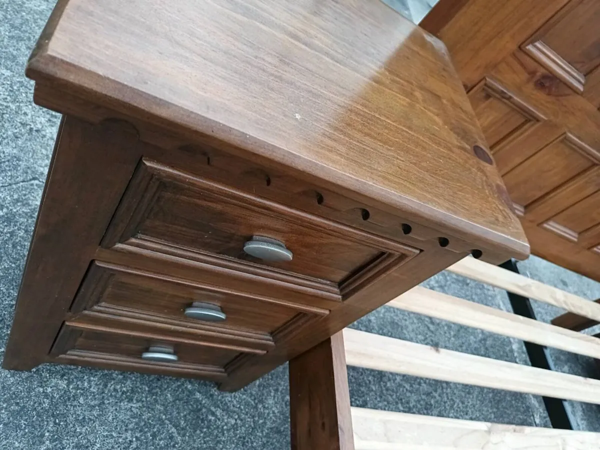 Bedroom set - Image 2