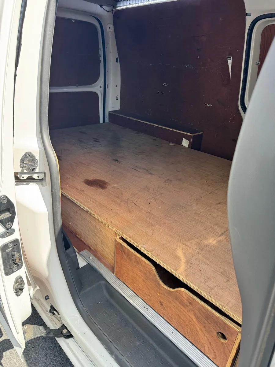 VW Caddy Maxi 2.0TDI 130km - Image 3