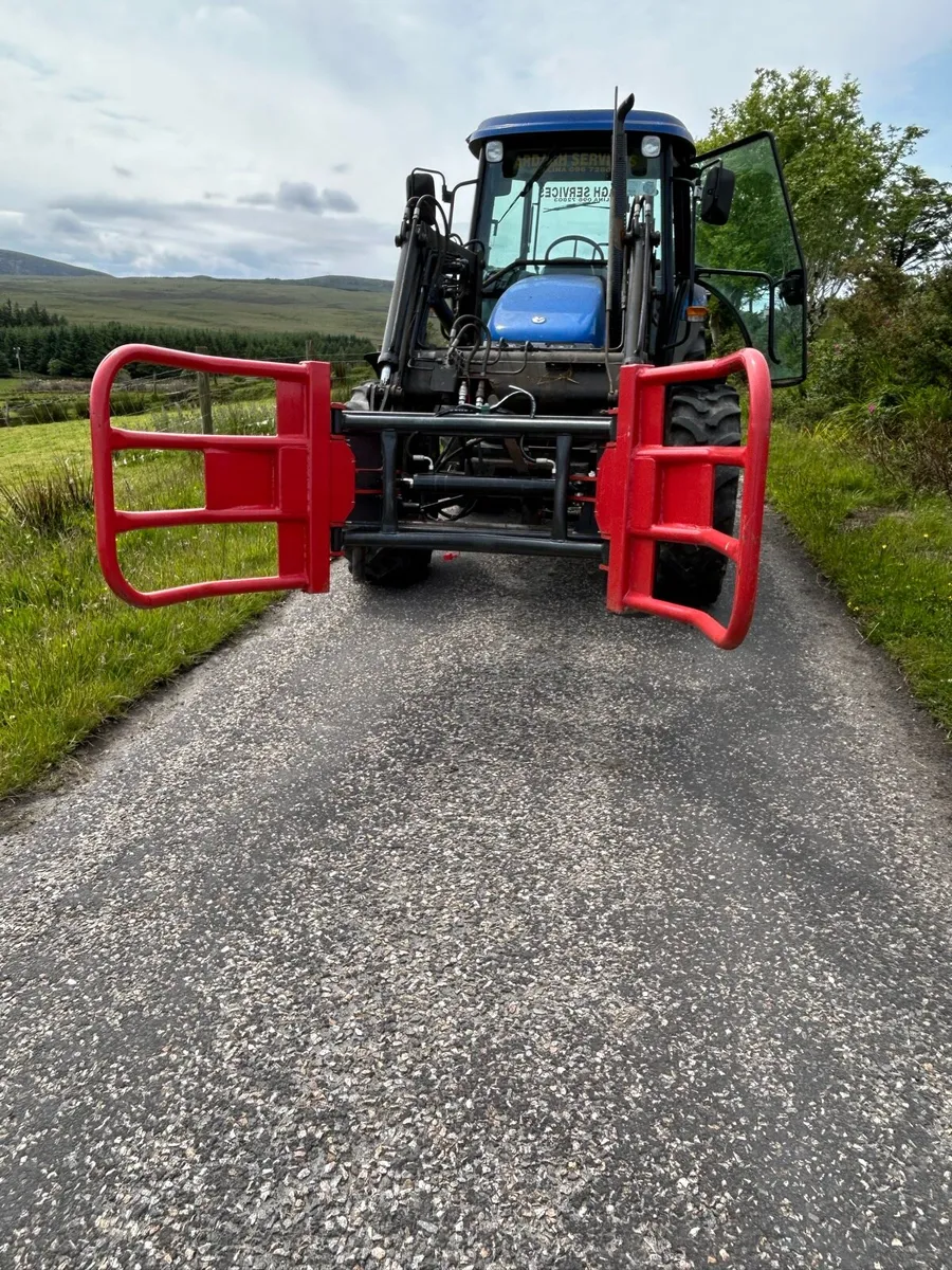 Bale handler - Image 1