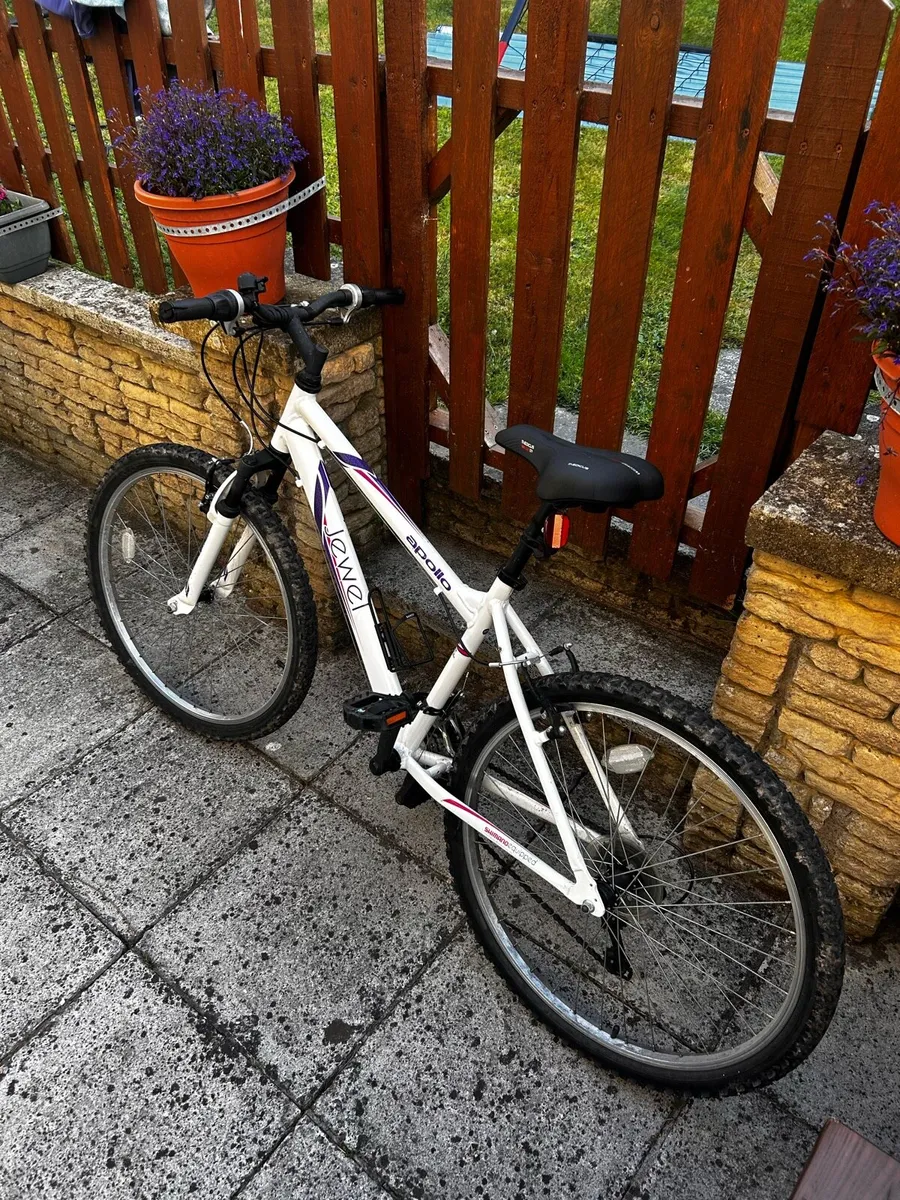Apollo Jewel Woman’s Mountain bike - Image 3