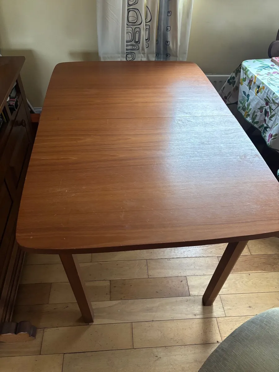 Kitchen table