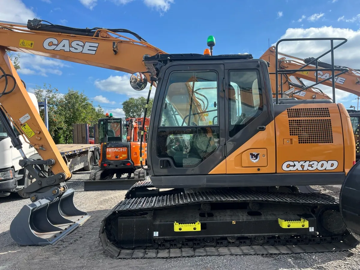 Case Hitachi - Image 1