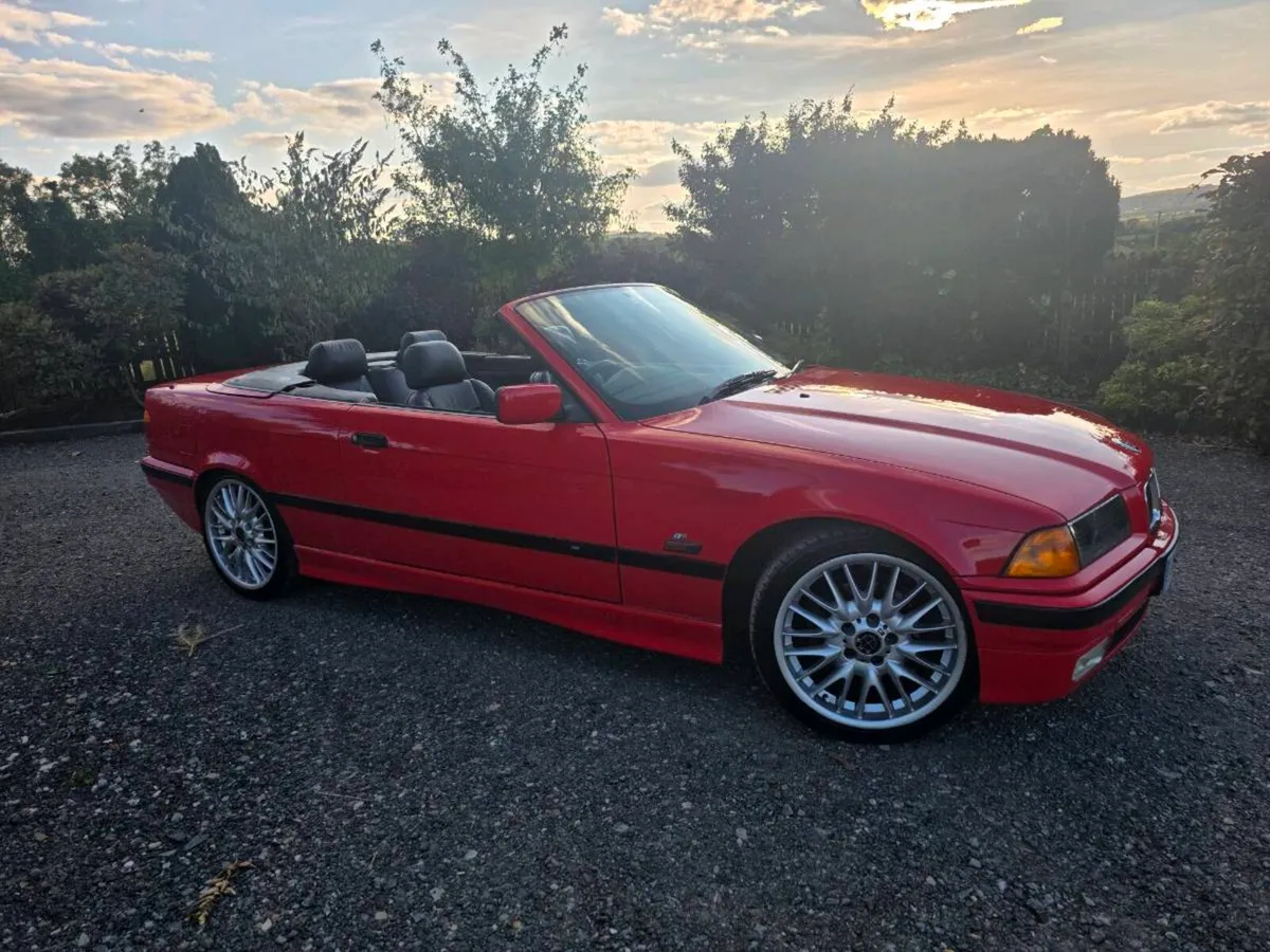 BMW E36 CONVERTIBLE - Image 2