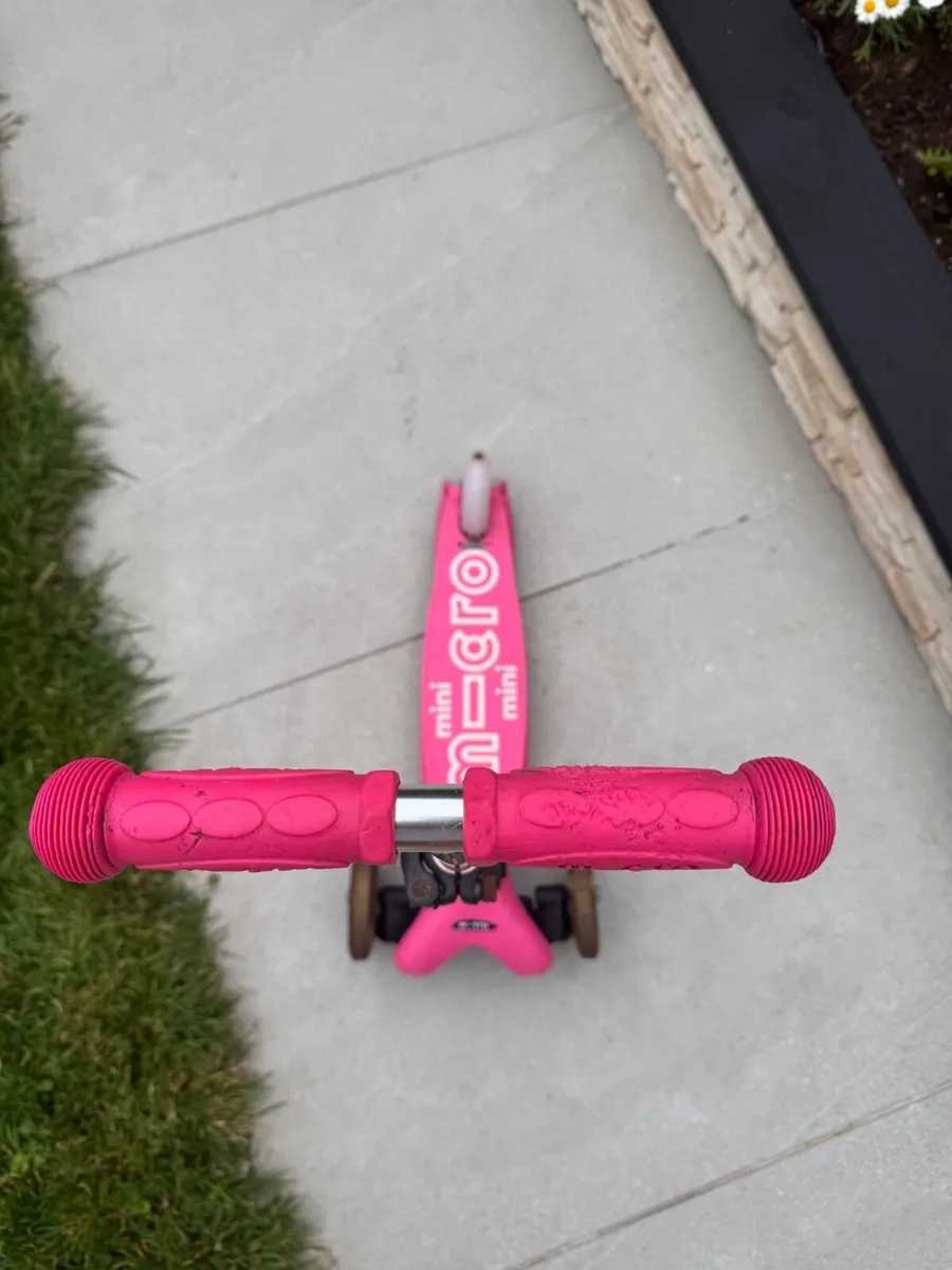 Foldable Micro Mini Scooter – Pink – €40 - Image 2
