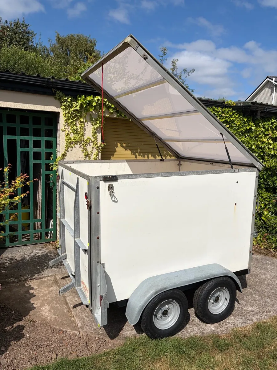 Camping trailer.  Tool box trailer.  Workshop - Image 3