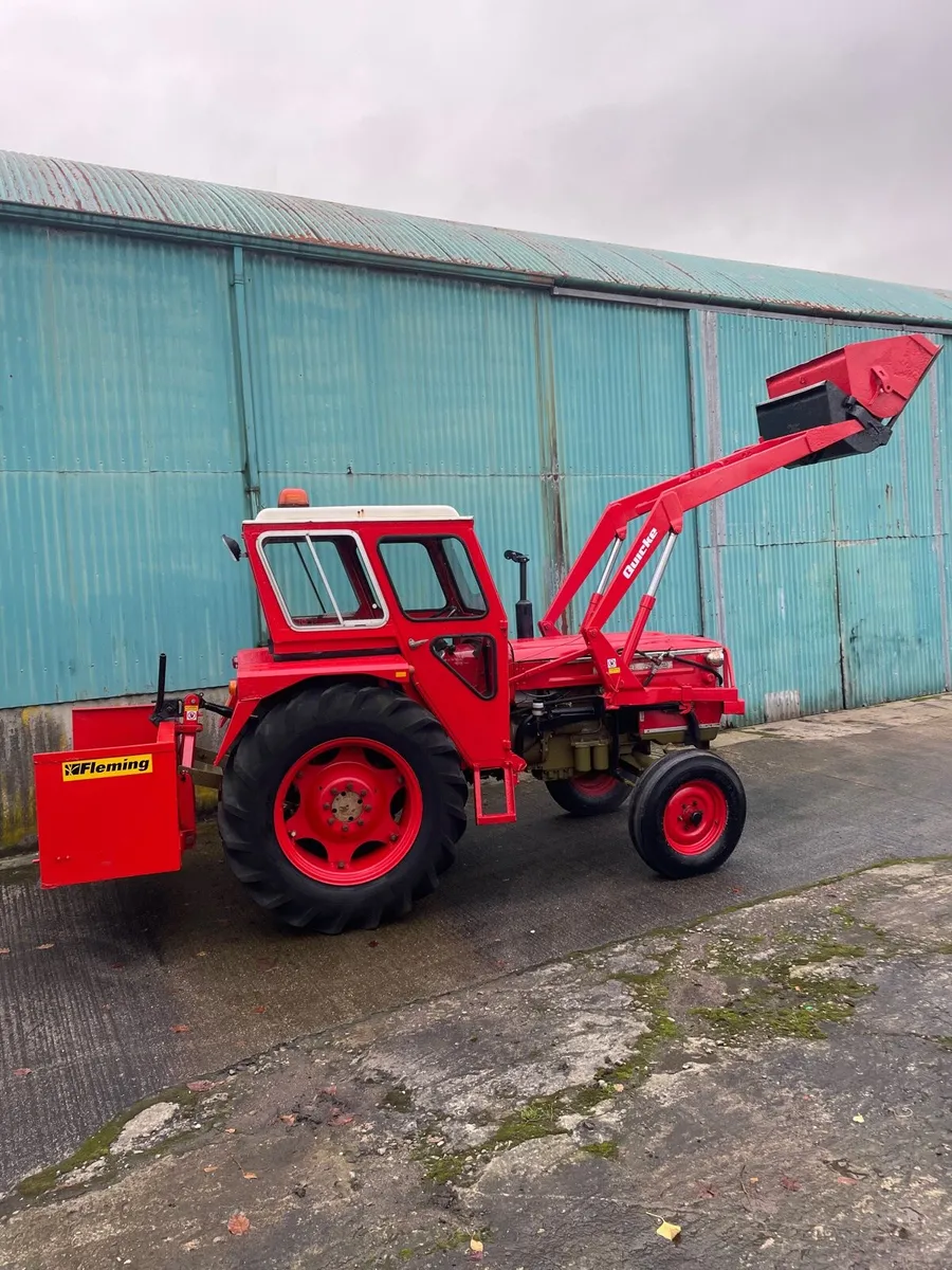 Vintage zetor tractor 4712 with quicke loader - Image 1