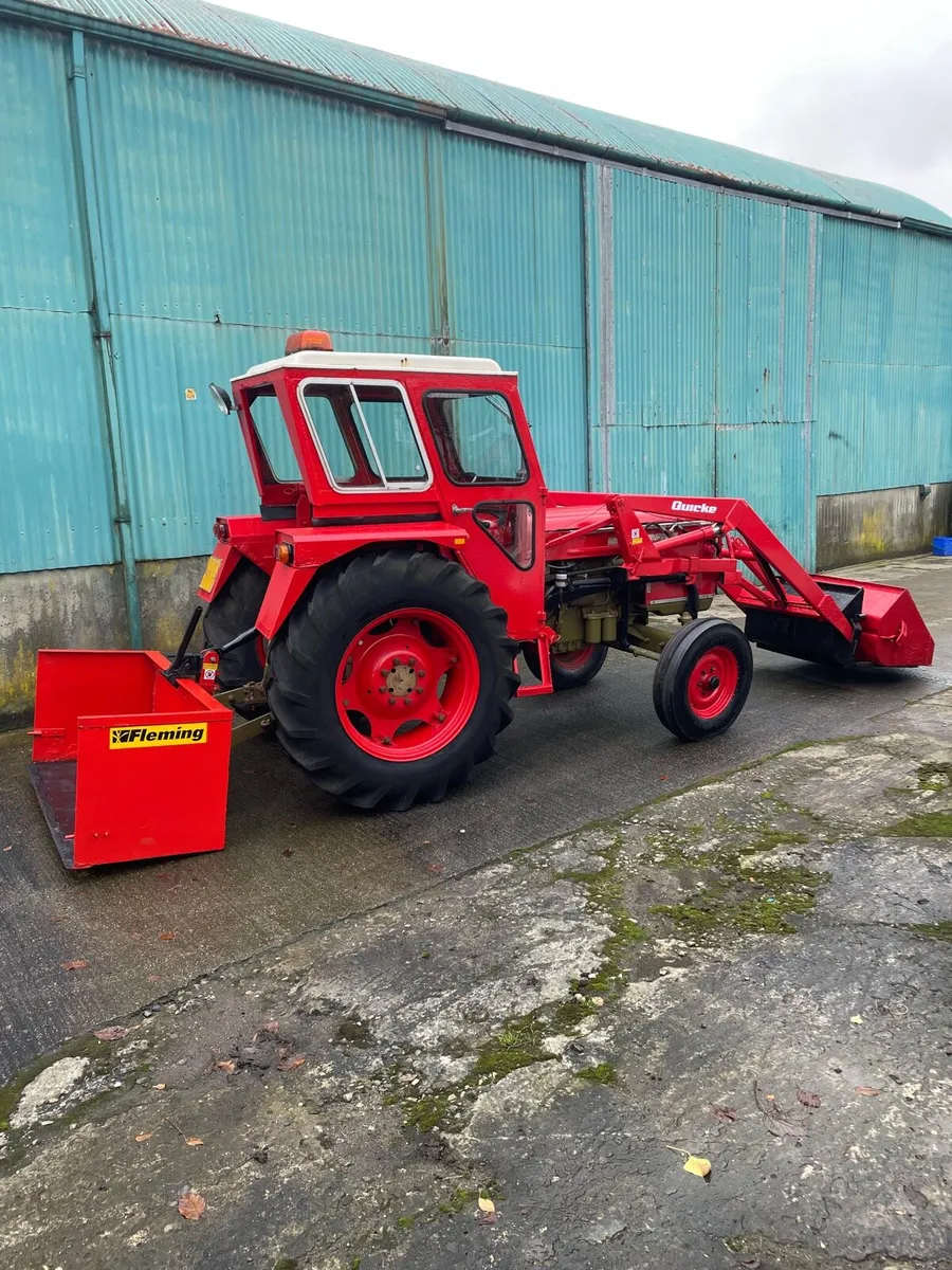 Vintage zetor tractor 4712 with quicke loader - Image 2