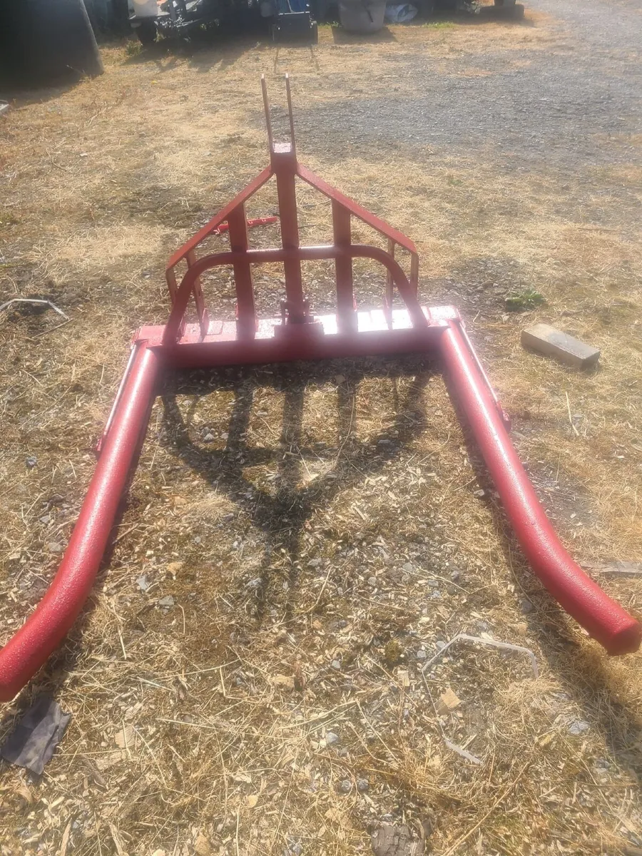 Bale Handler - Image 1