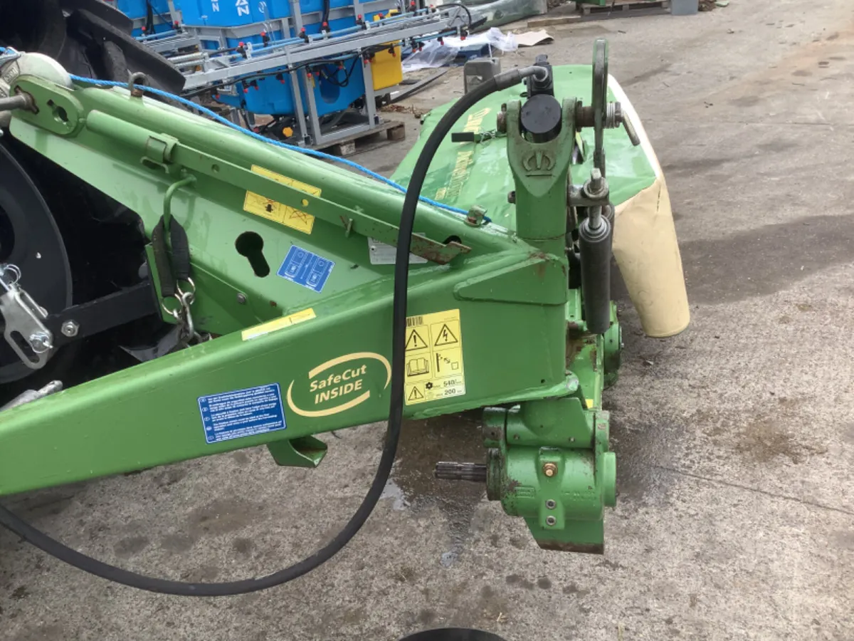 2017 Krone AMR 240 8ft. Mower - Image 2