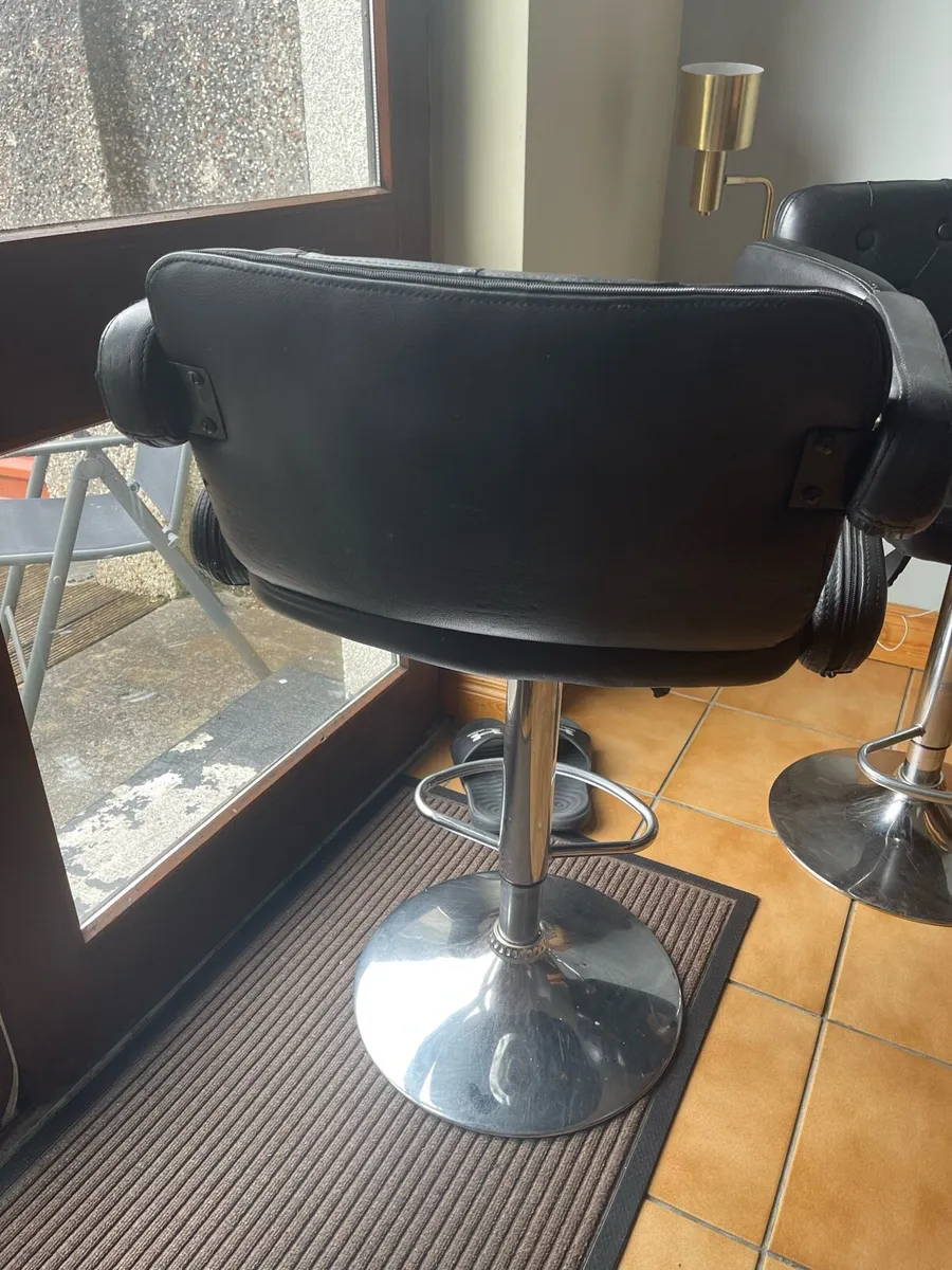 Kitchen stools - Image 3