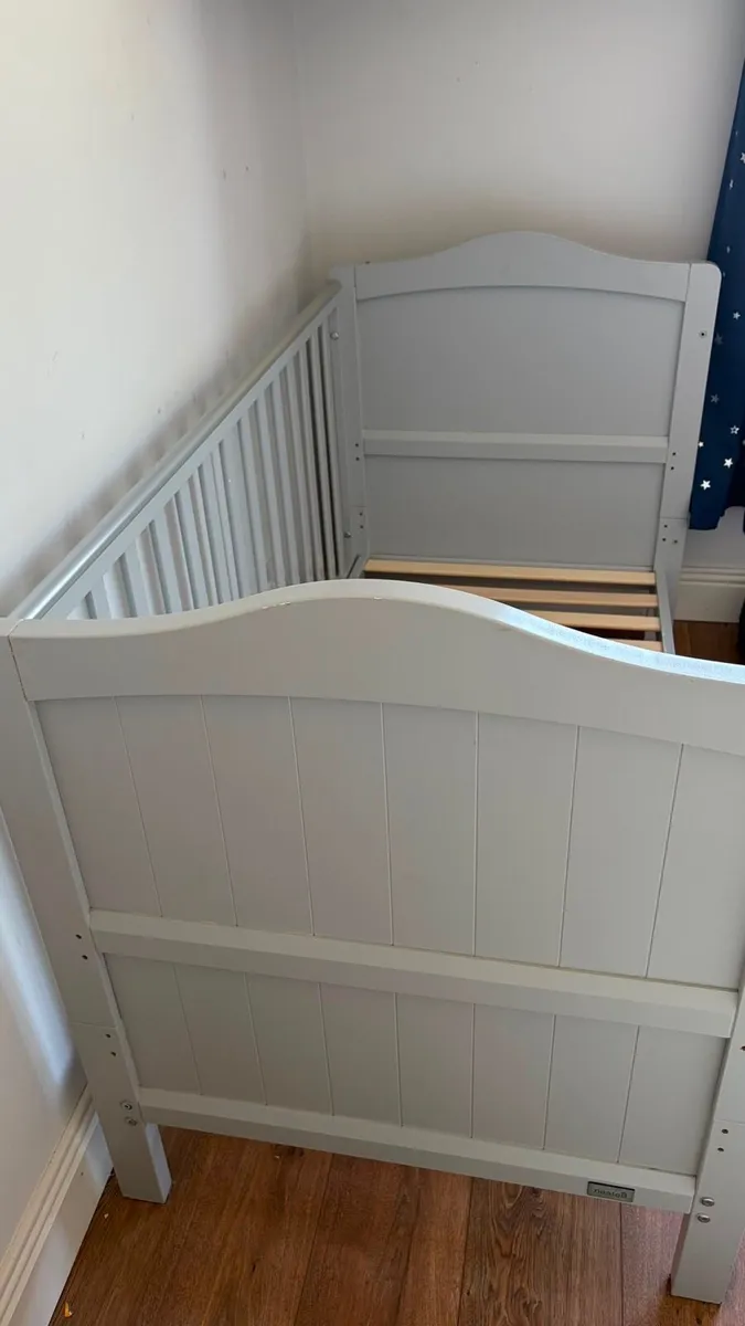 Nested Sorrento Wooden Cot bed - Image 2