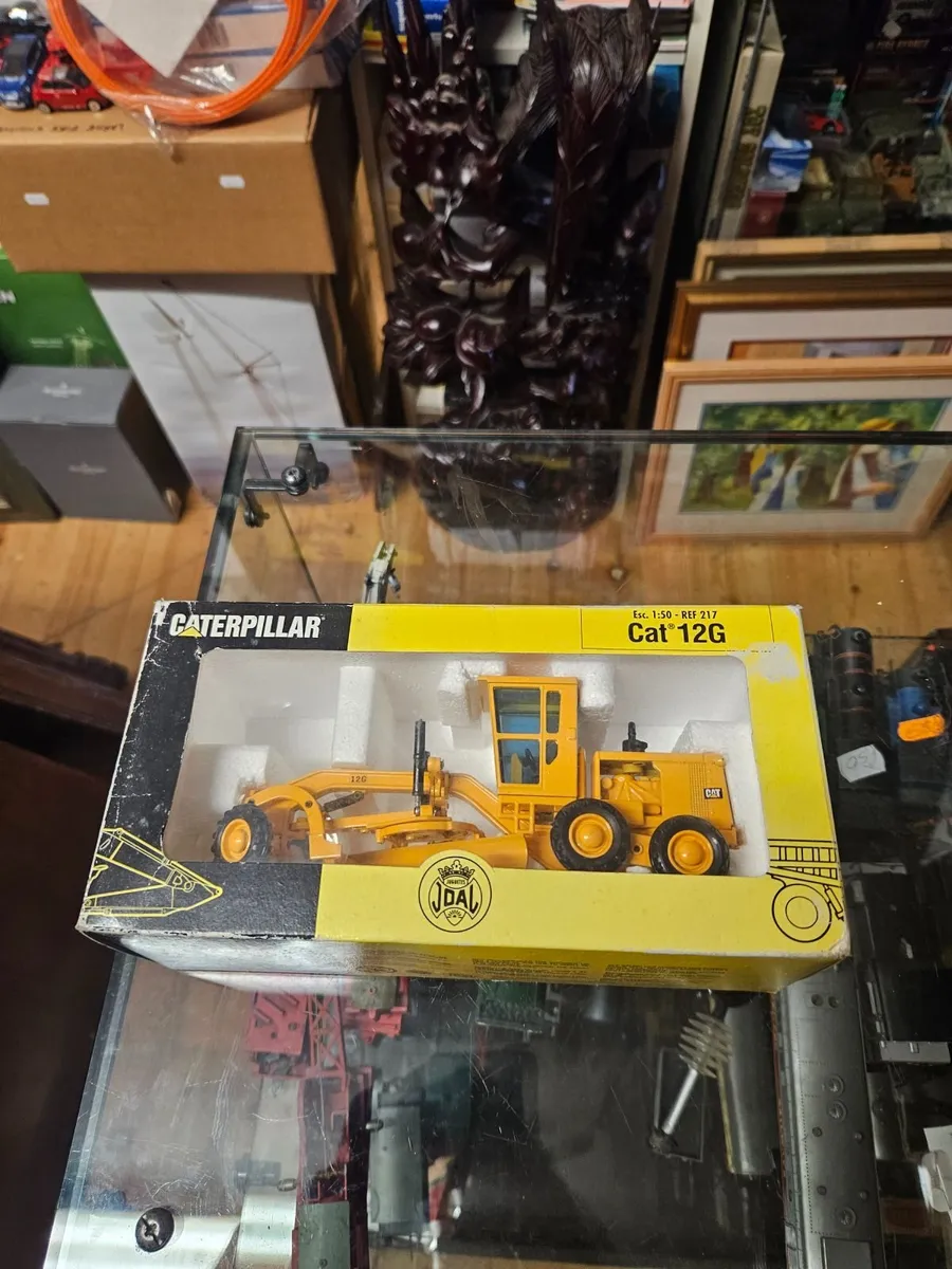 Corgi Joal Caterpillar Road Scraper 1.50 - Image 1