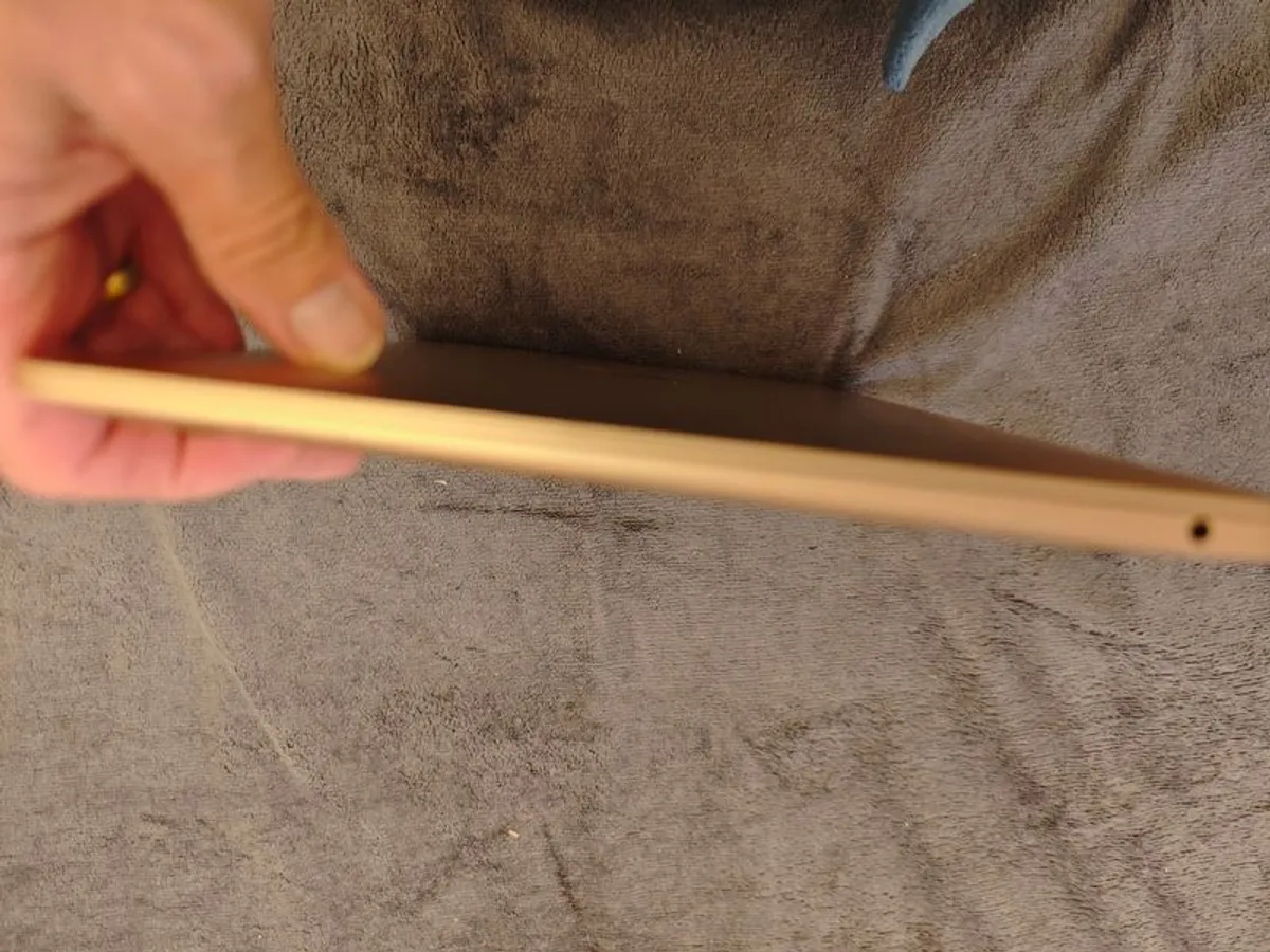 MacBook  air M1 2020 14 inch - Image 2