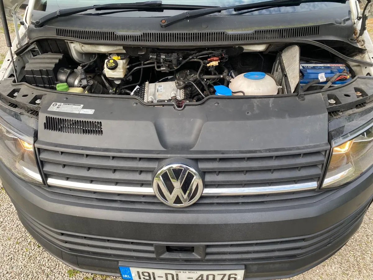 Volkswagen Transporter 2019 - Image 3