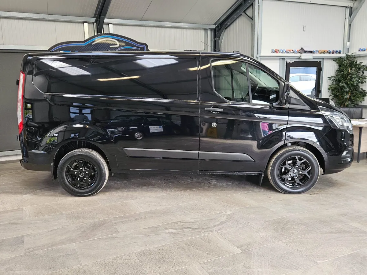 211 FORD TRANSIT CUSTOM TREND EDITION - Image 3