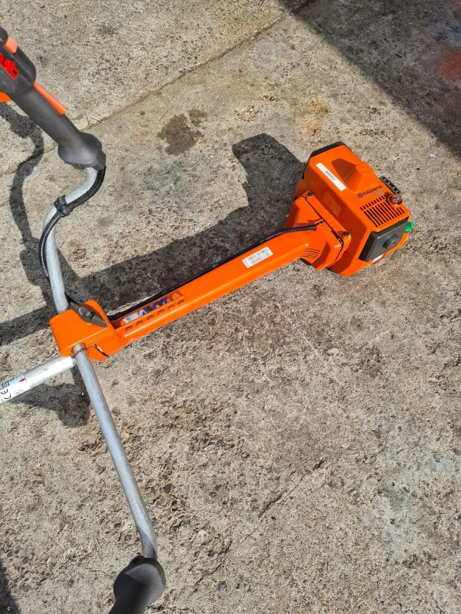 Husqvarna brush cutter - Image 1