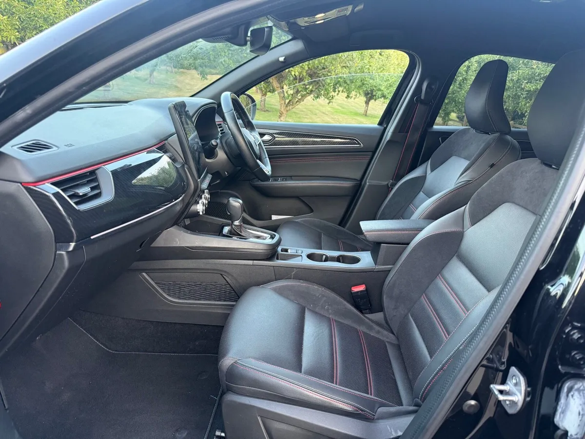 2022 Ren Arkana 1.6 E-TECH Hybrid 145 RS Line Auto - Image 3