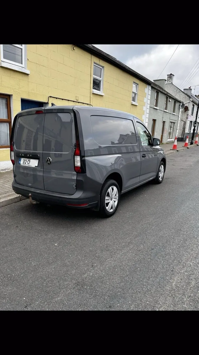 212 Volkswagen caddy 2.0l - Image 3