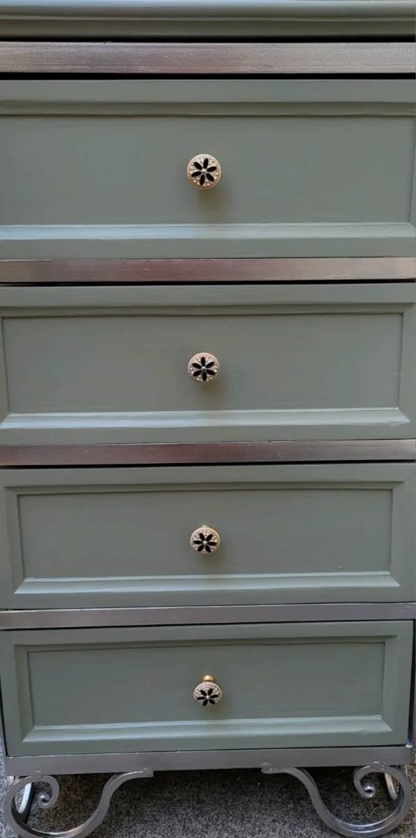 Chest of Drawers - Image 4